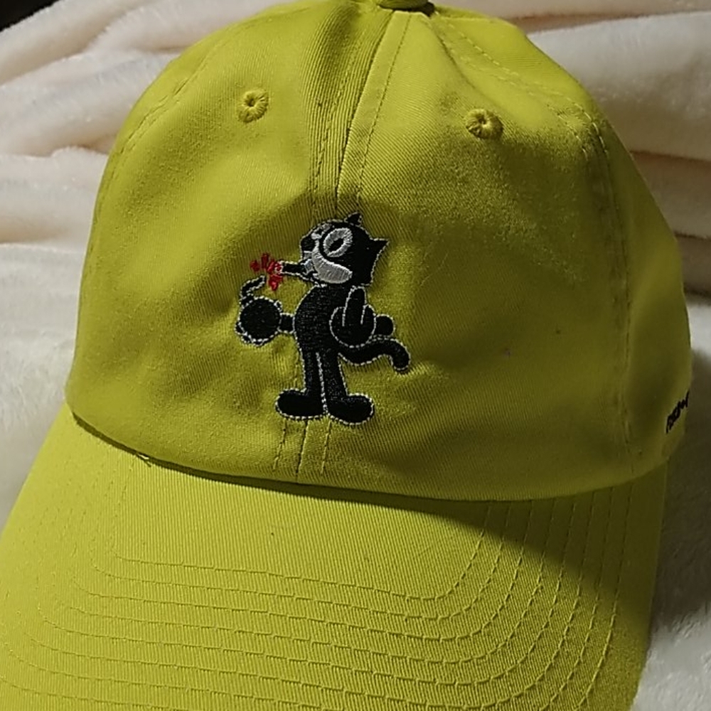 Black cat hat